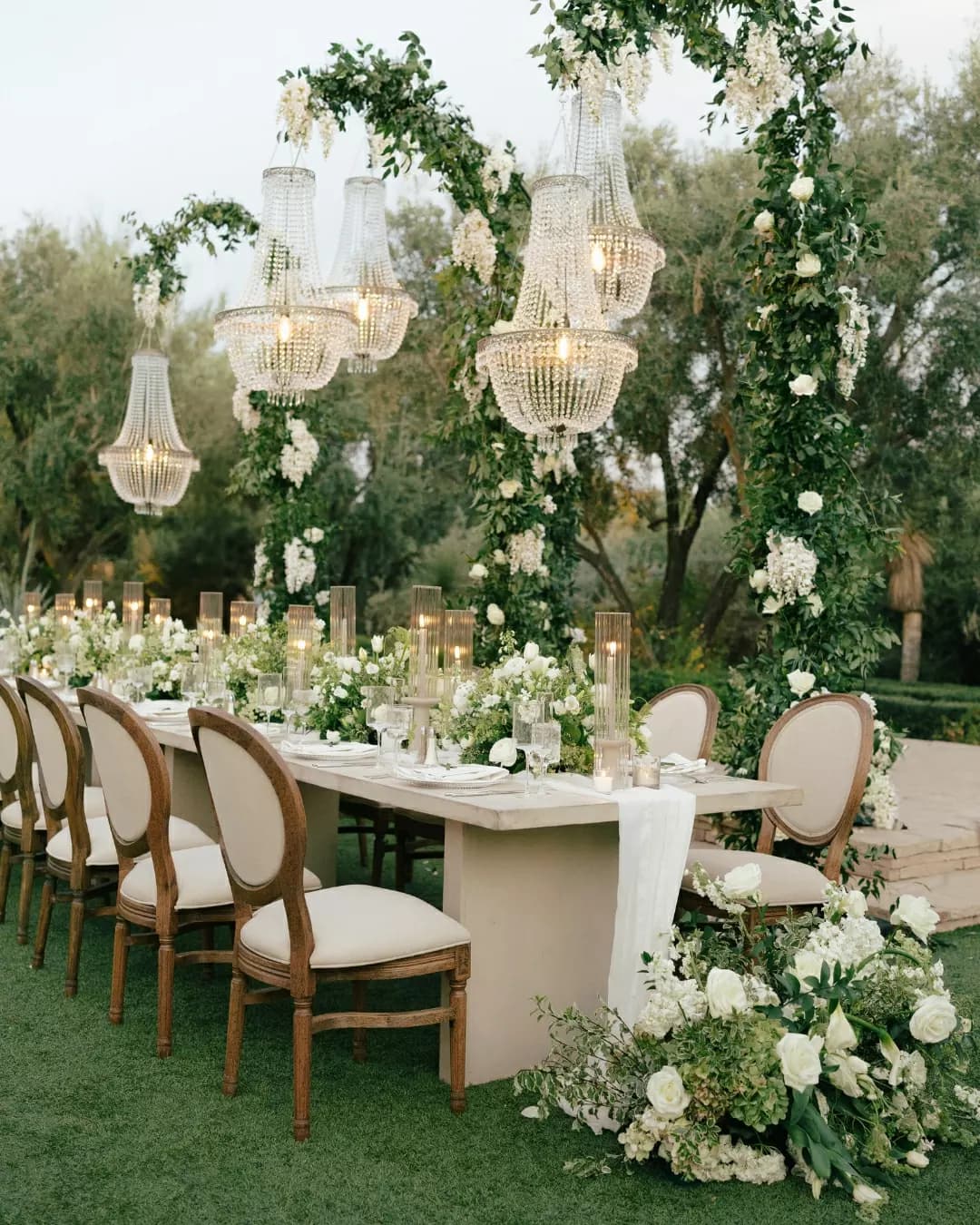 Chandeliers, Outside